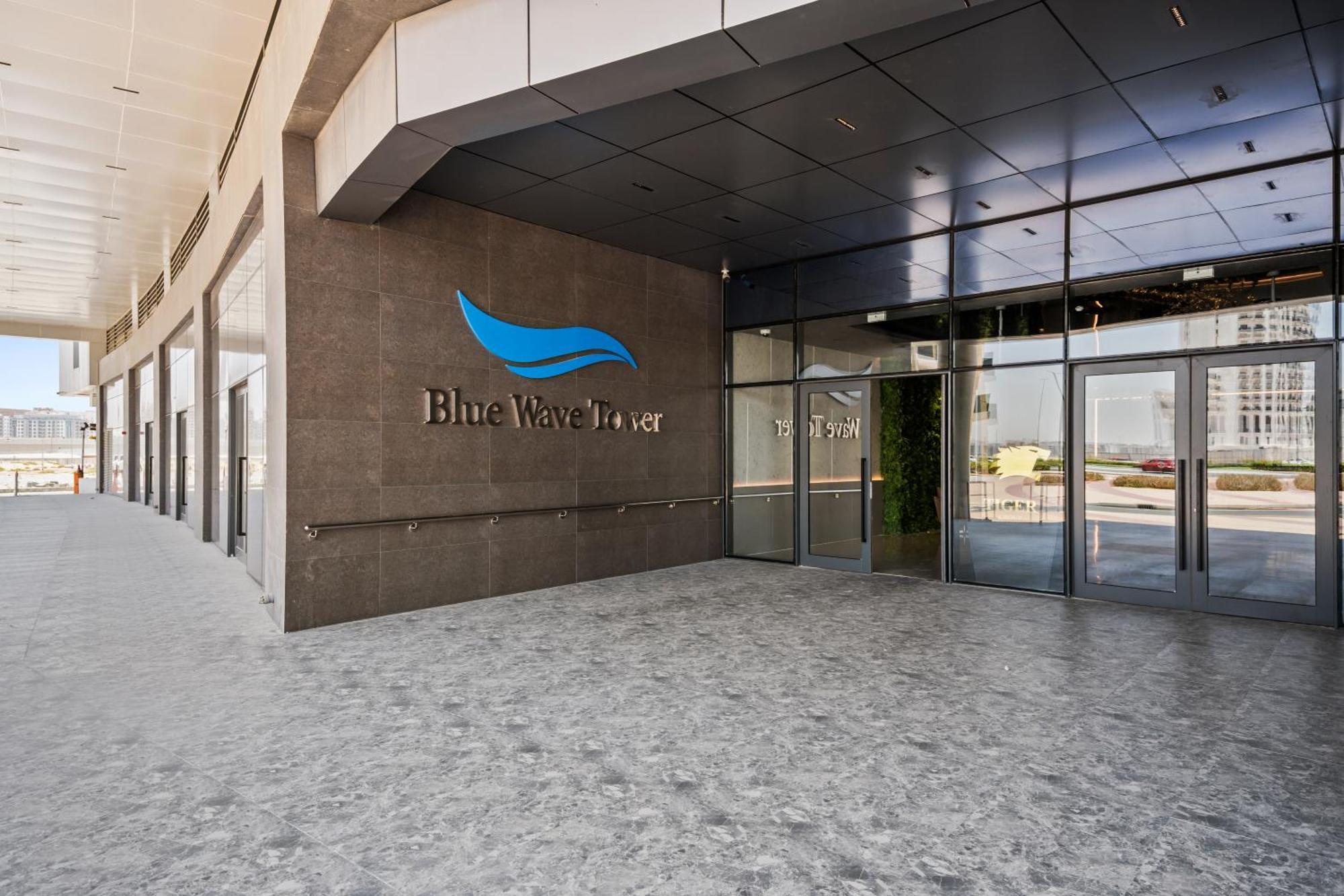 Bright In Vibrant Dubailand District Apartment