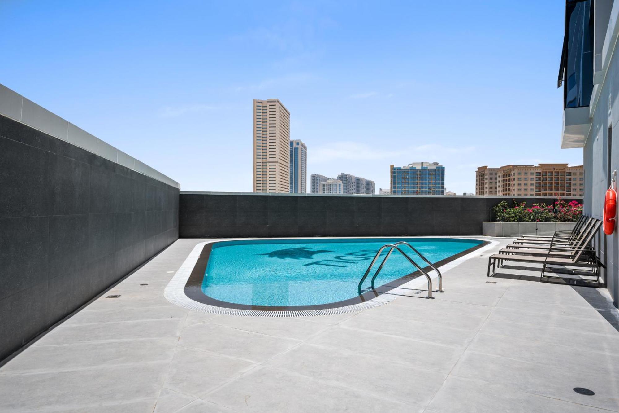 Bright In Vibrant Dubailand District Dubai